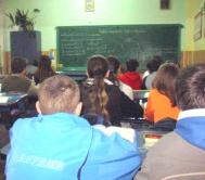 Martie cu examene pentru elevii de clasa a VIII-a