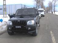 Elicoptere, ma�ini de teren �i camere video: Reclam� la un jeep indian, turnat� la intrarea �n Roman