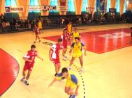 Handbaliºtii pietreni au încheiat campionatul cu o înfrîngere