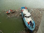 PET-urile de pe lac, o plag pe obrazul muntenilor