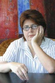 Criza serviciilor secrete nu mai poate fi folositã drept camuflaj pentru parlamentarii care au colaborat cu Securitatea