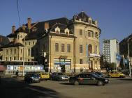 Regal teatral la Piatra Neamt