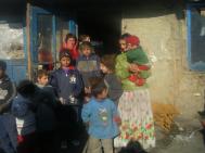 Ajutoare pentru copiii rromilor din Vntori Neamt