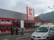 Kaufland, primul hipermarket din Piatra Neamt