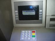 Camera bancomatului a „rezolvat“ furtul unui card
