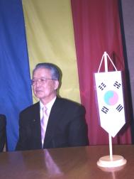Consulul Onorific al Rom�niei �n Coreea, �n Neam� pe banii lui