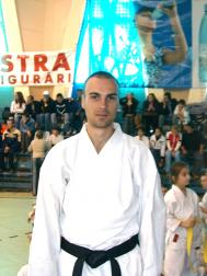 Ronin, o competiþie a noului val în karate tradiþional