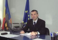 „România are nevoie de echilibru, profesionalism si eficientã, calitãti cu totul strãine domnului presedinte“