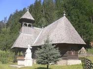 Biserica din lemn de la Farcasa - biserica romnilor fugiti peste munti pentru a-si pstra credinta ortodox