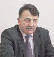 „NEBUNUL DE LAZR“ ESTE PUS PE TREAB